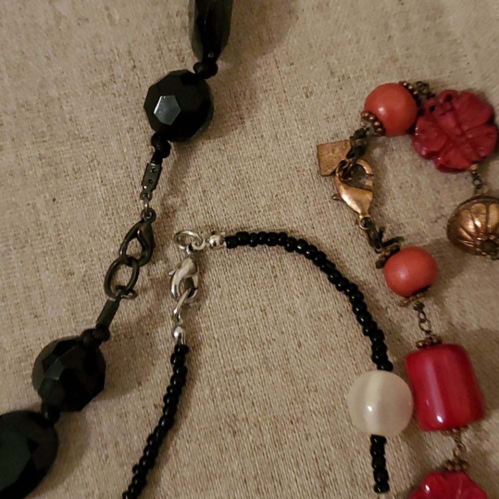 Three long necklaces - Picture 6 of 7